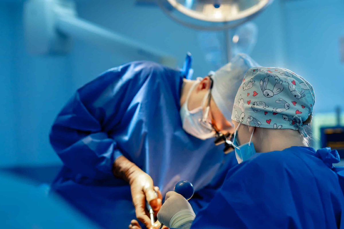 Бариатрическая хирургия существенно сокращала вероятность появления серьезных сердечно-сосудистых событий у пациентов с ожирением и неалкогольной жировой болезнью печени
